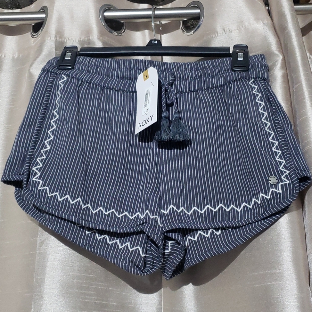 Roxy Friends Stories Embroidered Soft Shorts